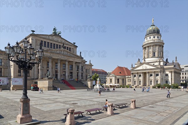 Konzerthaus Berlin concert hall and French Cathedral