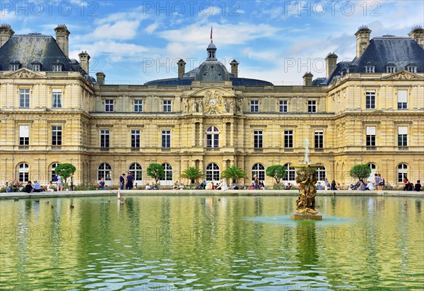 Palais de Luxembourg with pond