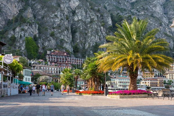 Promenade in Limone sul Garda