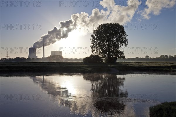 Heyden power plant with the Weser