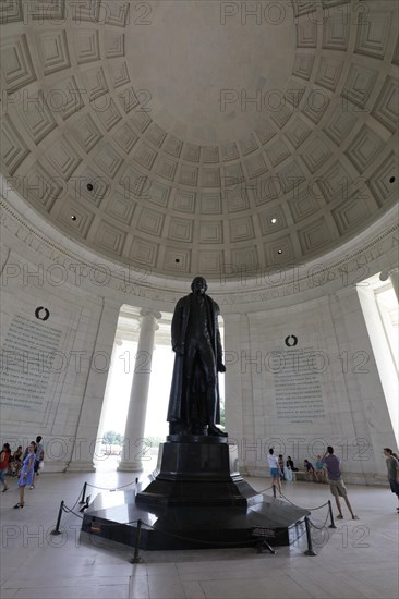 Statue of Thomas Jefferson by Rudulph Evans