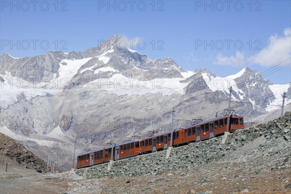 Gornergrat railway at Rotenboden with Zinalrothorn