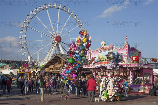 Stalls selling balloons