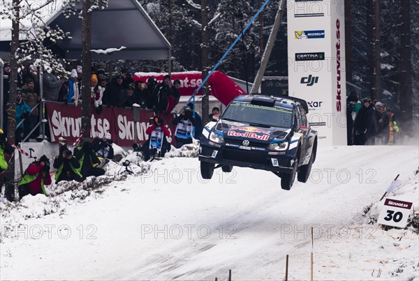 Rally car in flight