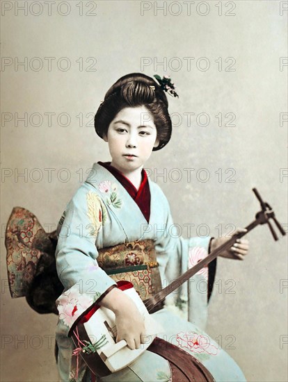 Geisha playing shamisen