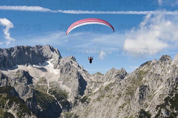 Paraglider