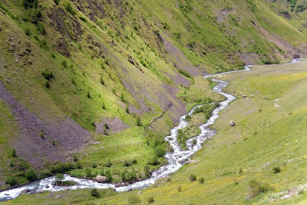 Sno River in Sno Valley