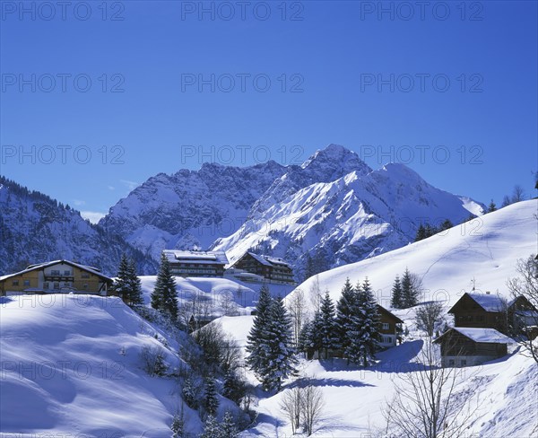 Mittelberg mountain and Grosser Widderstein mountain