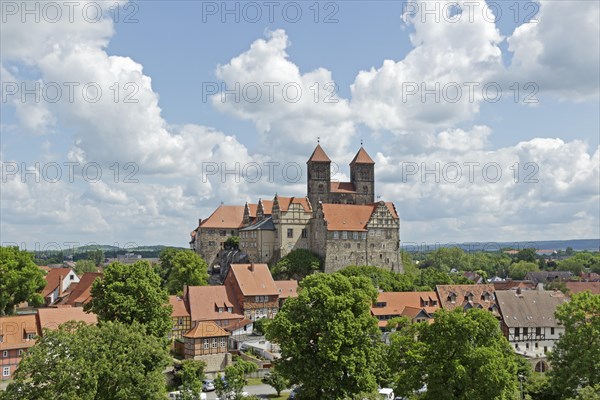 Castle and Collegiate Church of St. Servatius with monastery buildings on the Schlossberg or castle hill