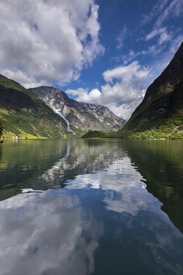 Naeroyfjord