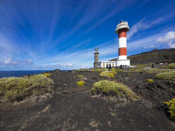 Old and new lighthouse at Faro de Fuencaliente