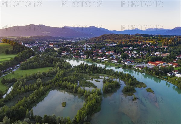 Isar reservoir Tolz in the morning light