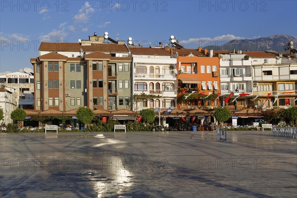 Town square at the harbour