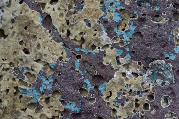 Zeolite geode
