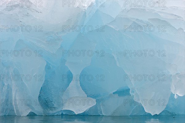 Detailed view of the ice
