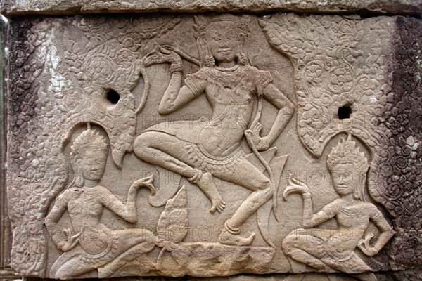 Dancing Apsaras