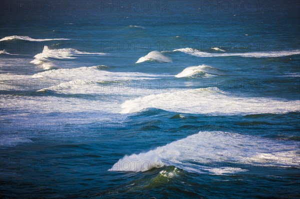 Waves breaking in Hanalei Bay