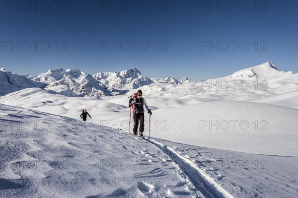 Ski touring in the ascent to the Seekofel in the Fanes-Sennes-Prags Nature Park in the Dolomites