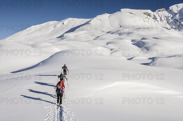 Ski touring in the ascent to the Seekofel in the Fanes-Senes-Prague in the Dolomites