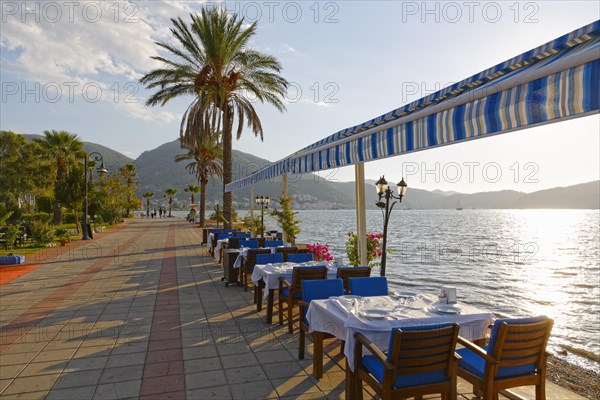 Restaurant at the promenade