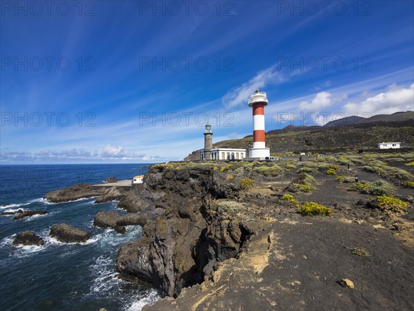 Old and new lighthouse at Faro de Fuencaliente