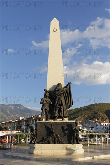 Obelisk at the harbour