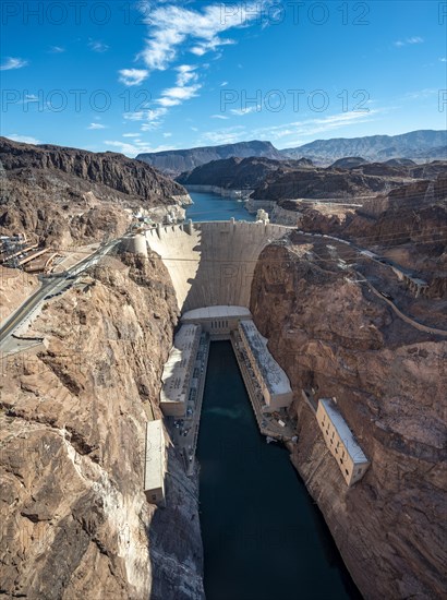 View from the Hoover Dam Bypass Bridge to the dam of the Hoover Dam