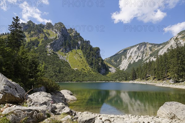 Soinsee Lake