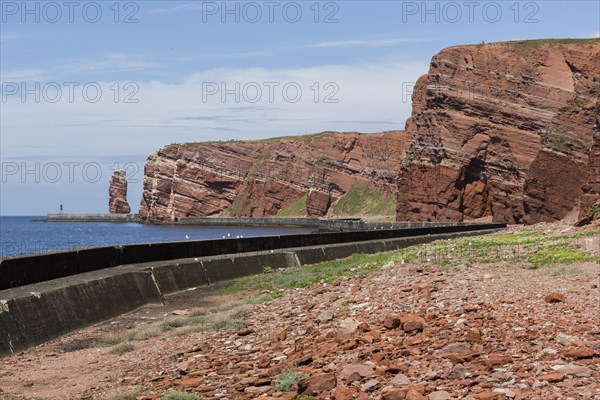 West Coast with the Lummenfelsen cliffs and the Lange Anna sea stack