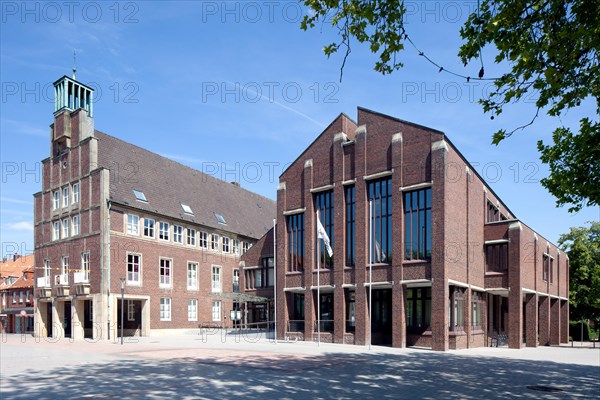 Old and new town hall