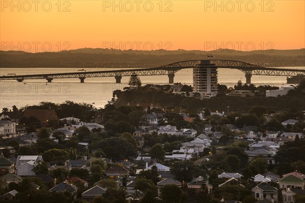 Harbour Bridge at dusk