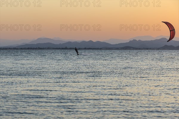 Kitesurfer