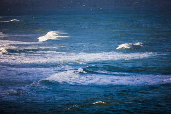 Waves breaking in Hanalei Bay