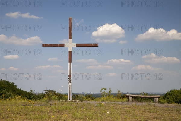 Summit cross on the Halde Pattberg heap