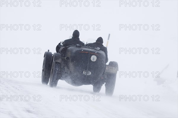 Vintage car rally