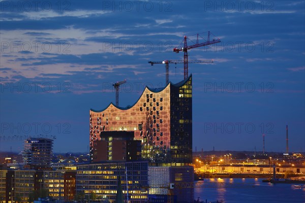Elbe Philharmonic Hall under construction