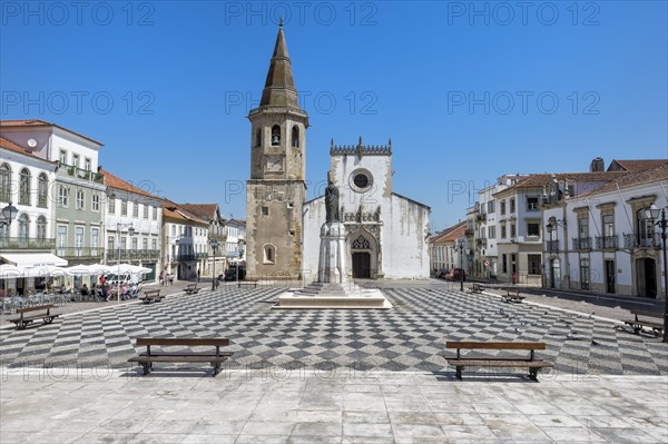 Church of Saint John the Baptist and Republic Plaza