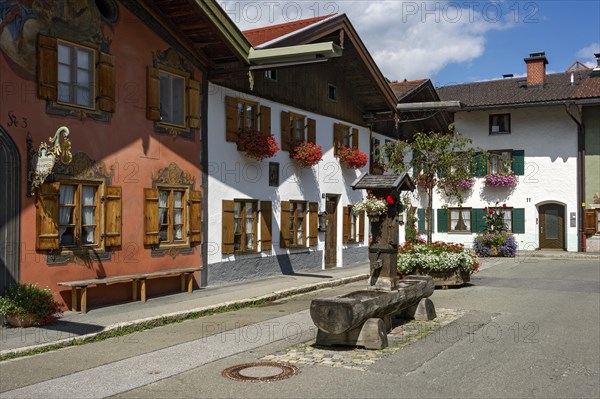 Violin making museum and carved wood fountain