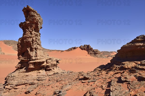 Rock towers and sand dunes at the Cirque