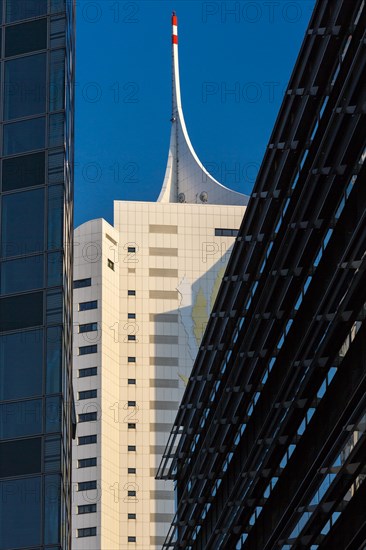 View through the Tech Gate Vienna building towards the Hochhaus Neue Donau building