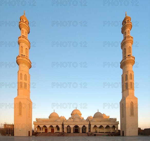 Big mosque al-Bahhr-al-Ahhmar