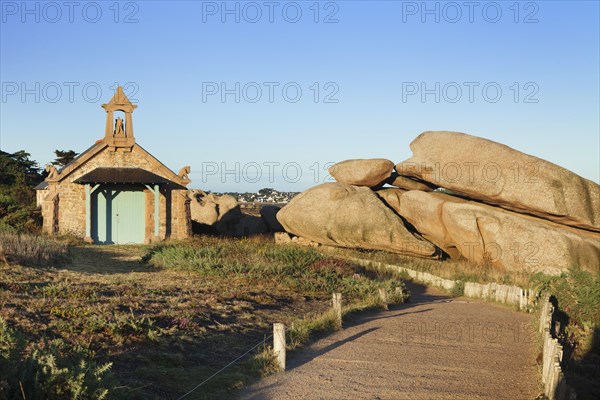 Chapel on the Sentier des Douaniers hiking trail