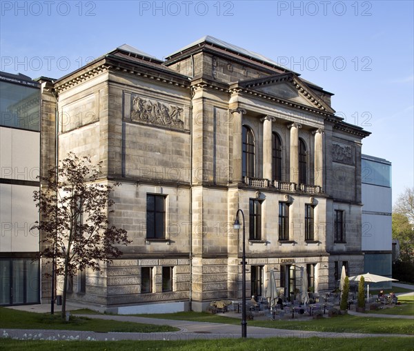 Kunsthalle Bremen art gallery with an extension building