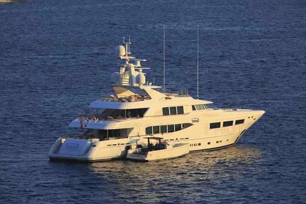 Hakvoort motor yacht