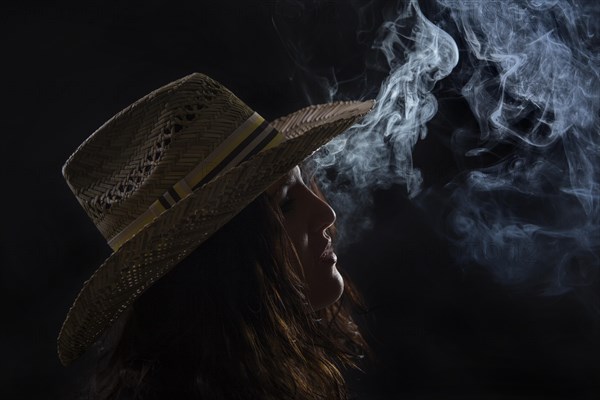 Young woman wearing a hat