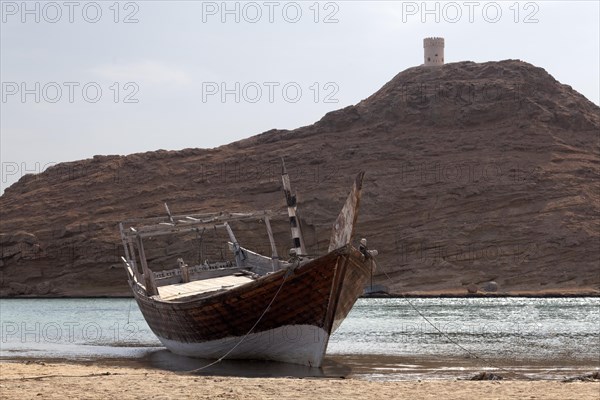 Dhow-ship in the harbour of Sur