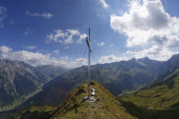 Summit cross on Burtschakopf mountain