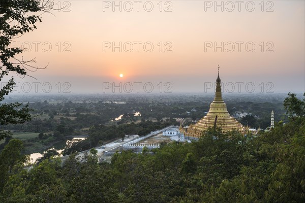 Aung Sakkya Pagoda