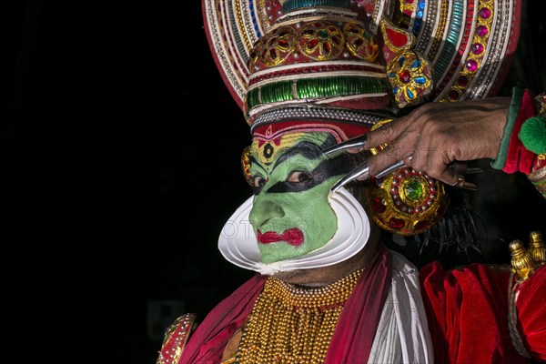 Katakali artist posing dressed up as Jayantha