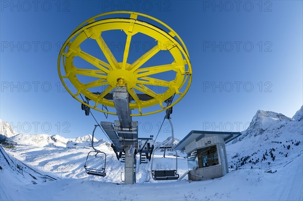 Wheel at the terminus of a chairlift